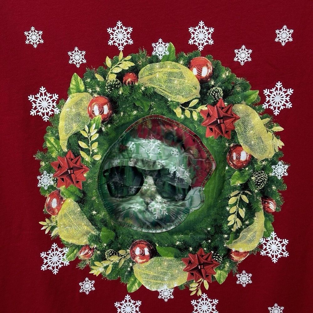 Well Worn Womens Christmas Cat‎ T-shirt Size Medium Red Holographic Holiday